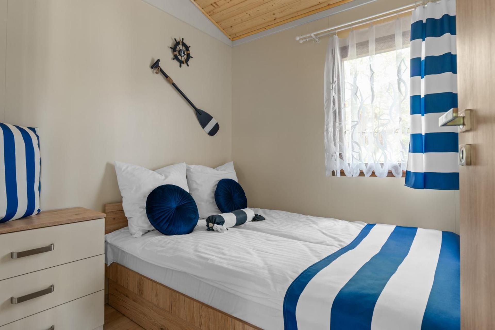 Campus Karolina Apartment Brenno Bagian luar foto